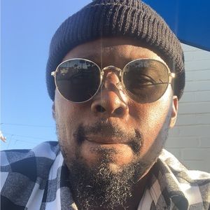 Meet your Posher, Randall